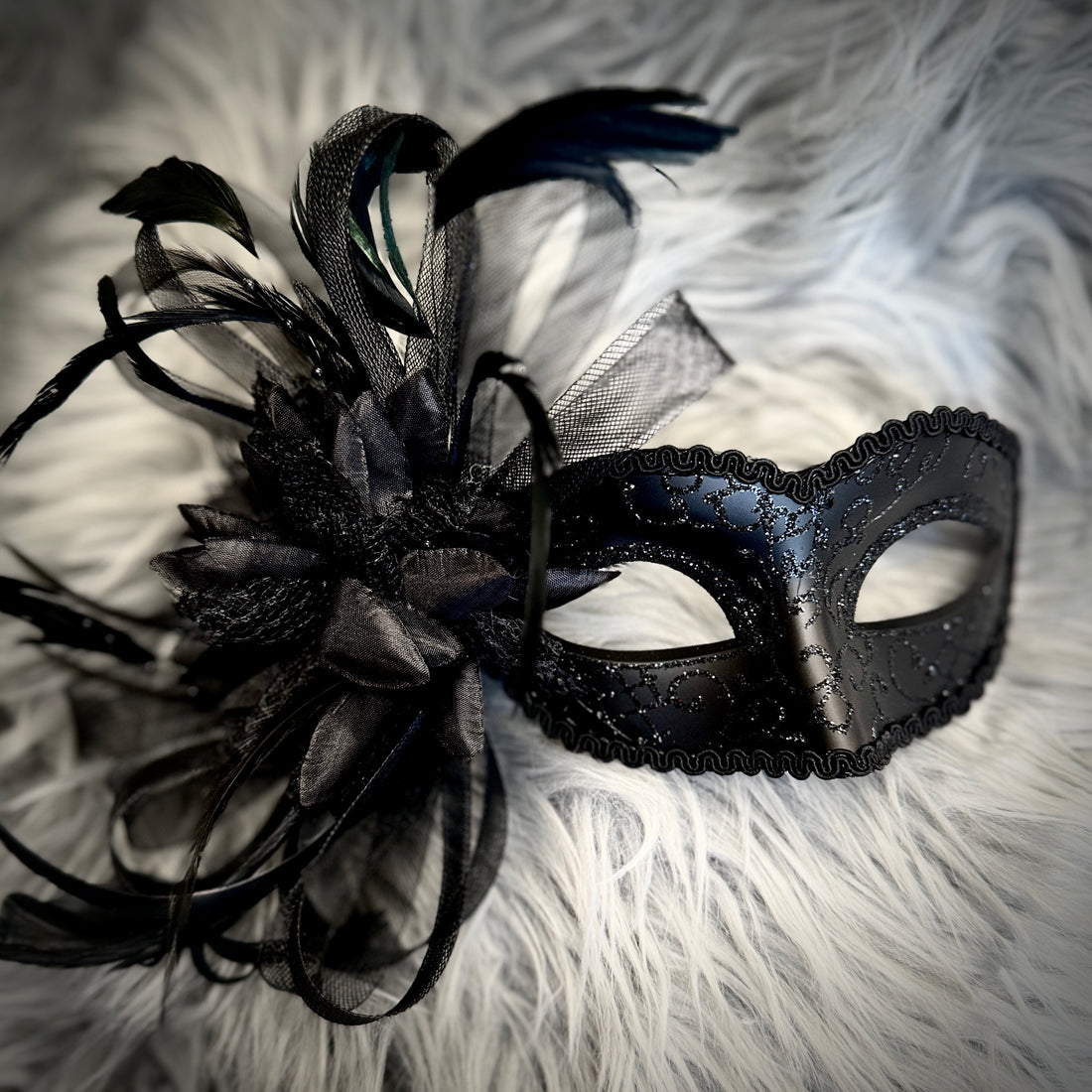 Women Costume Venetian Feather Masquerade Mask For Mardi Gras Party, Halloween, Christmas