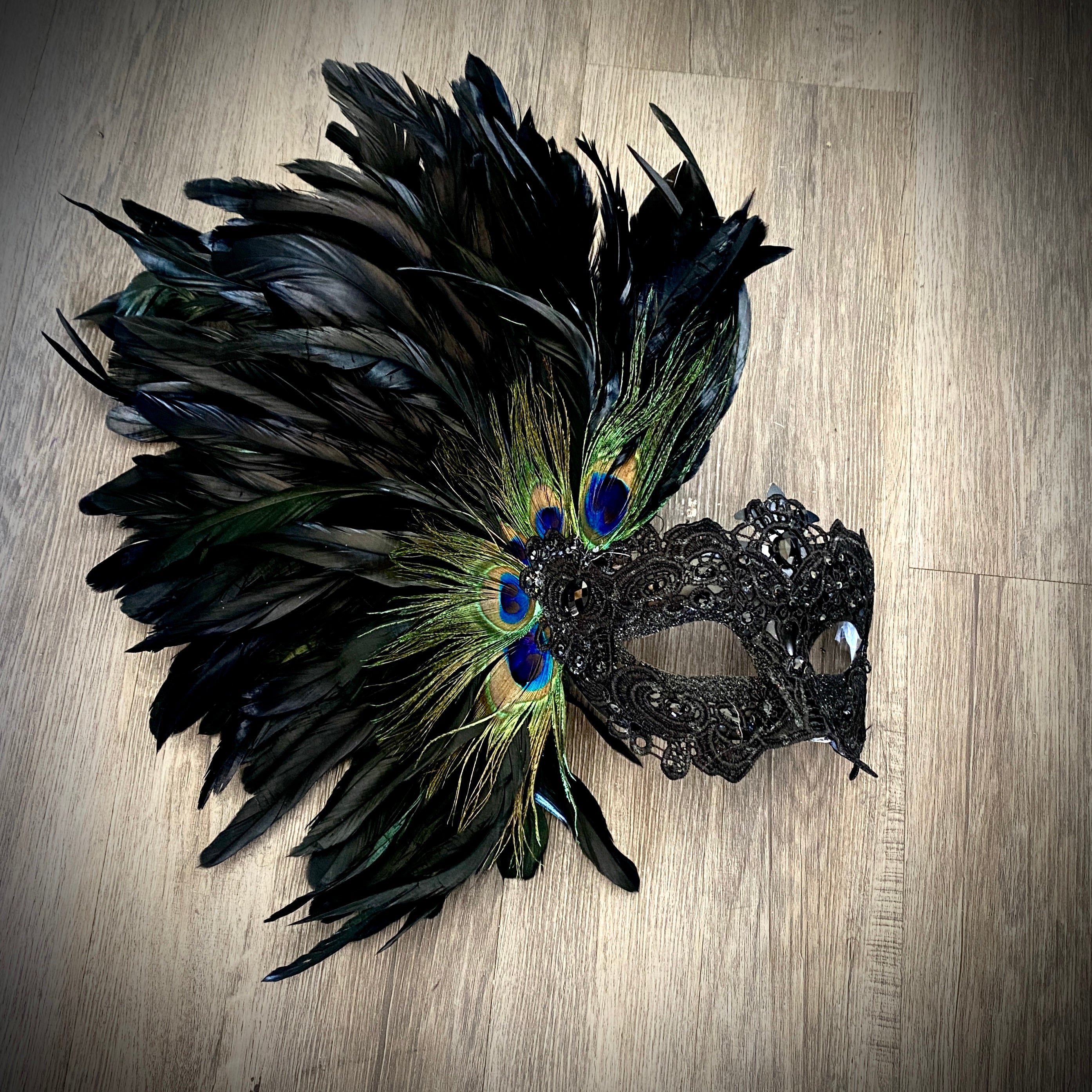 Women Costume Venetian Feather Masquerade Mask For Mardi Gras Halloween